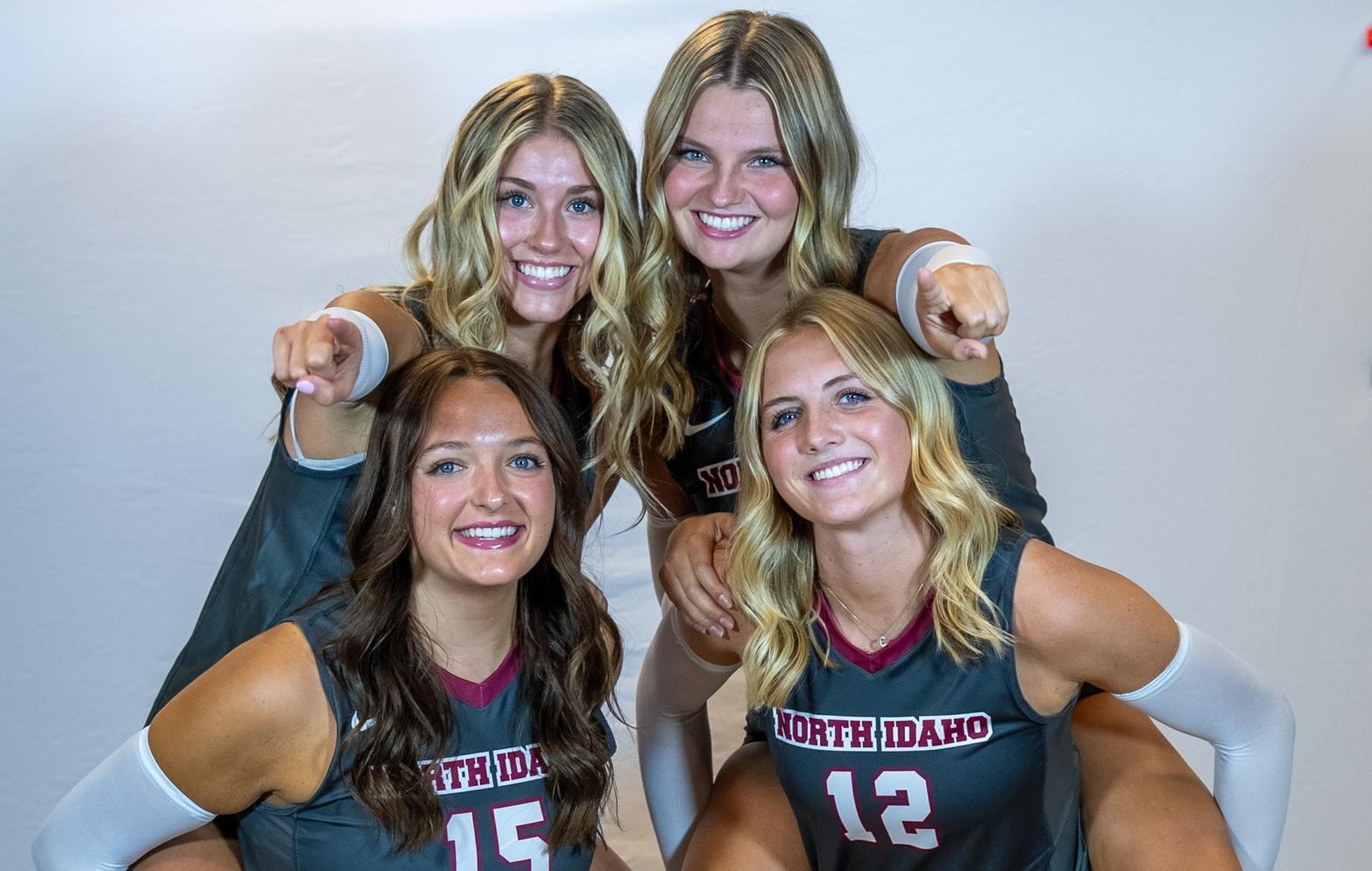 Top row (R-L): Alexa Stavros, Rylie Dolven. Bottom row (R-L): Olivia Naccarato, Sidney Streiff.